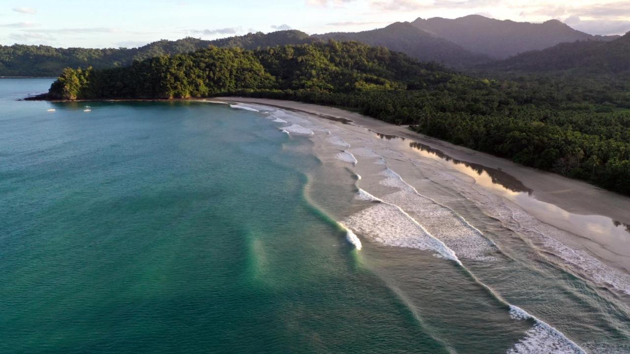Arkadia Beach Resort Underground River Sabang  Esterno foto
